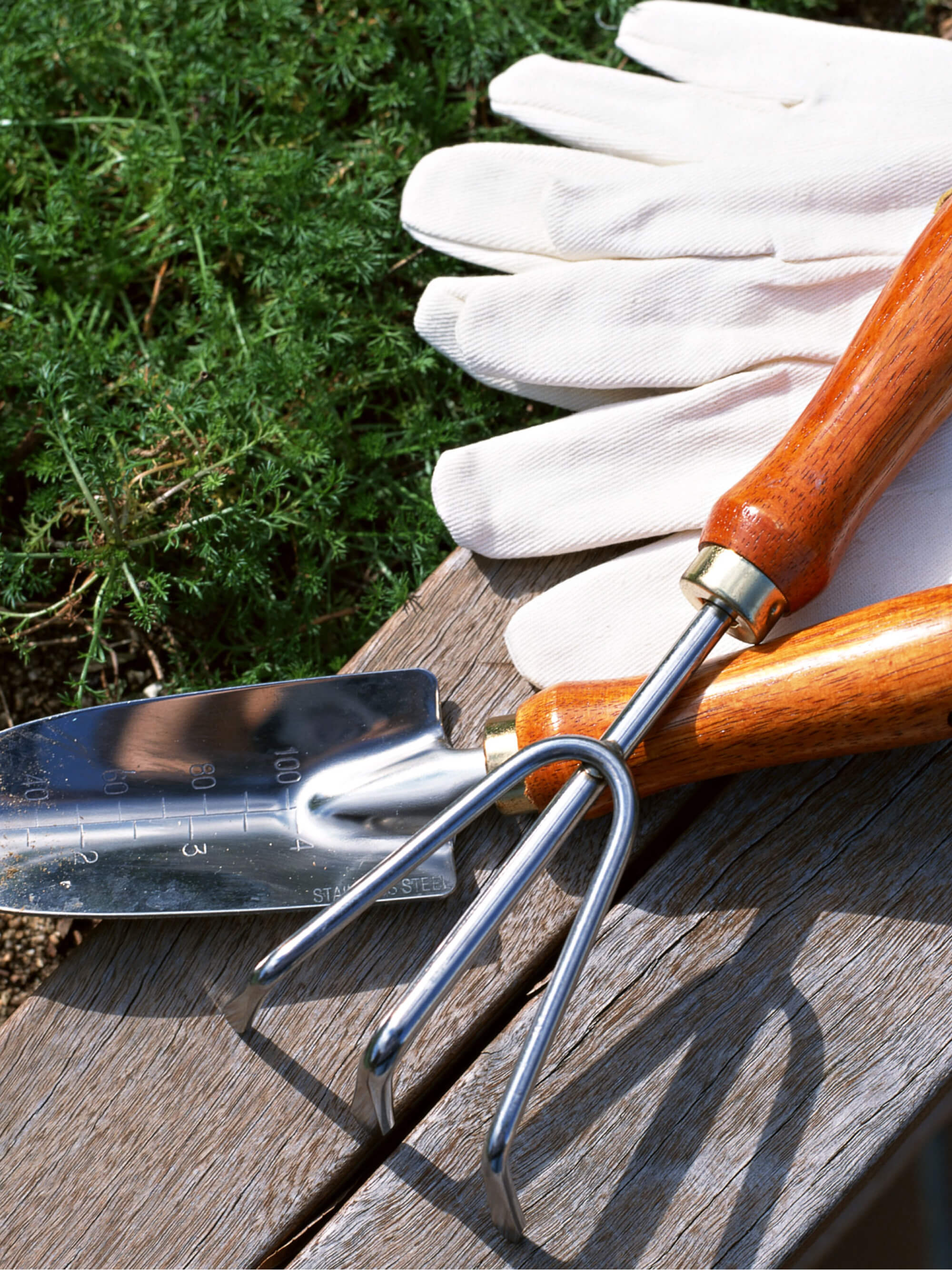 Gardening trowel
