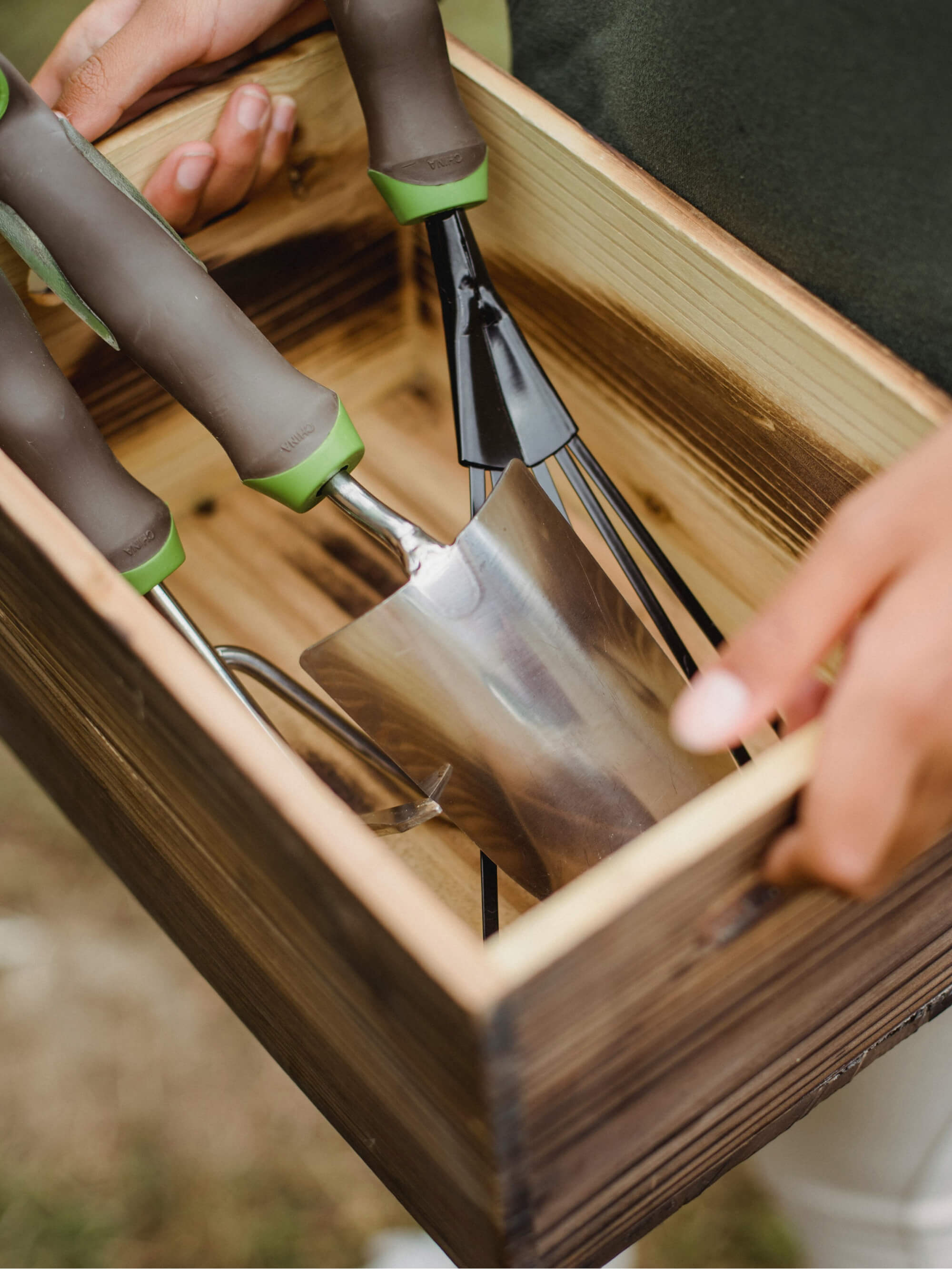 Transplanting Trowel